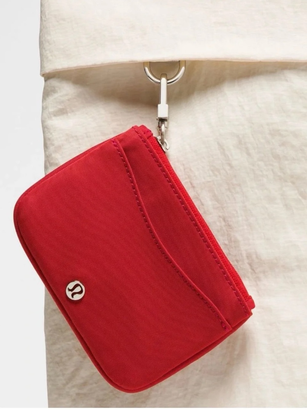 Lululemon Clippable Card Holder in Oxford Red NWT